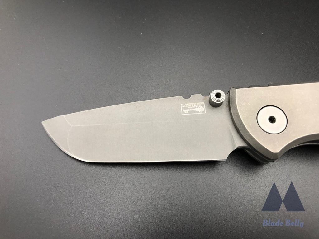 Chaves American Made Knives Redencion 228 V1 - Stonewashed Blade And Handles W/ Sean Campbell Skull