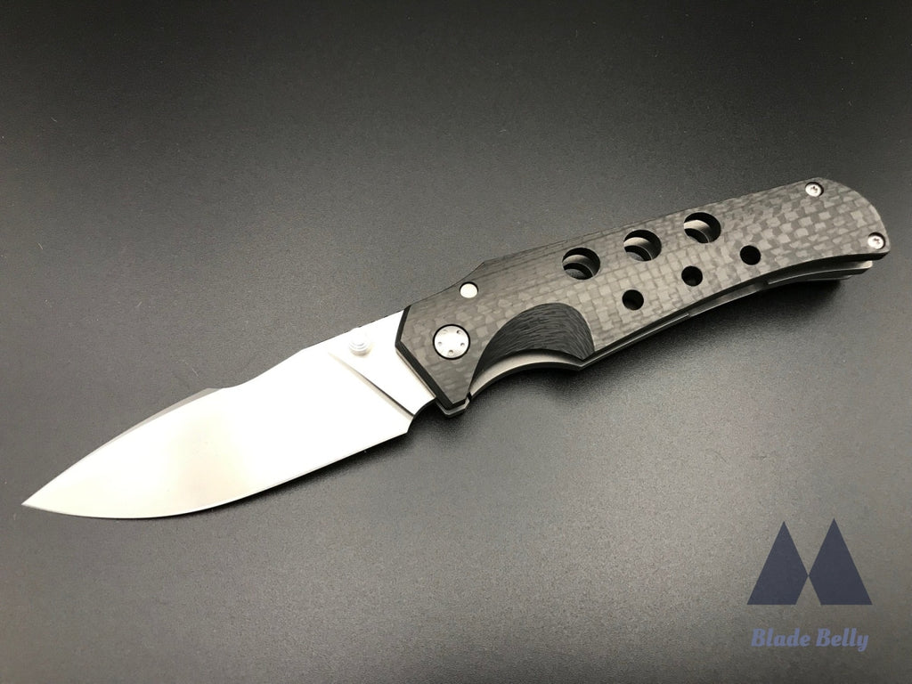 Scout - Satin Harpoon Drop Point And Carbon Fiber