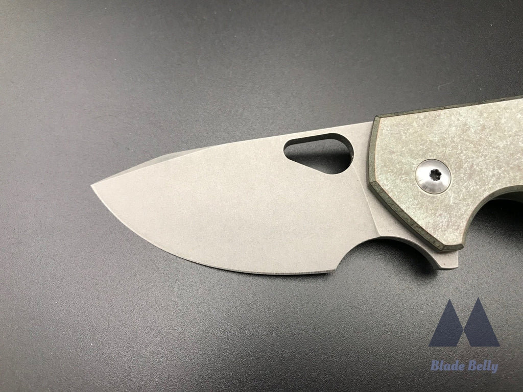 Vox Knives F9 - Stonewash Blade And Tumbled Antique Green Handles