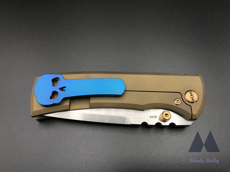 Chaves 229 By Fanatic Edge - Hand Rub Drop Point Polished Gold Scales And Electric Blue Clip