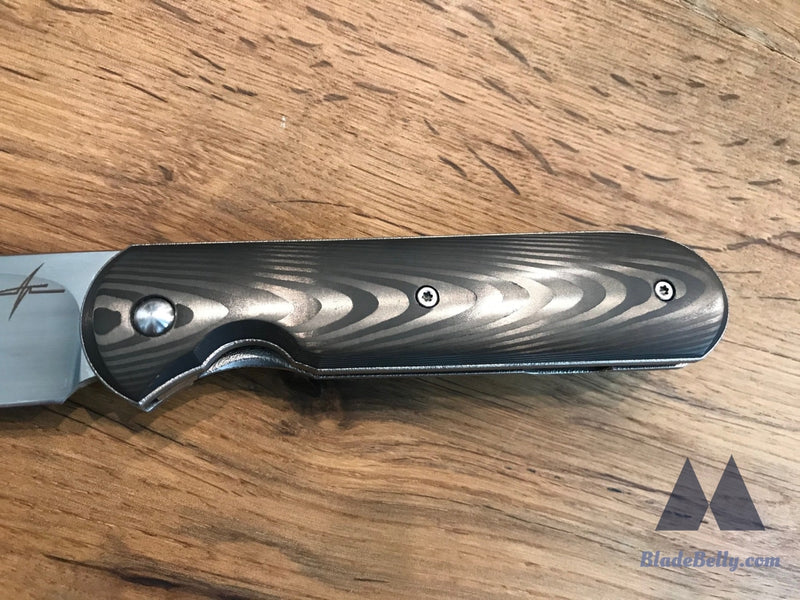 Gareth Bull Shamwari 3.3 - Hand Rub Drop Point Boomerang Carbon Fiber