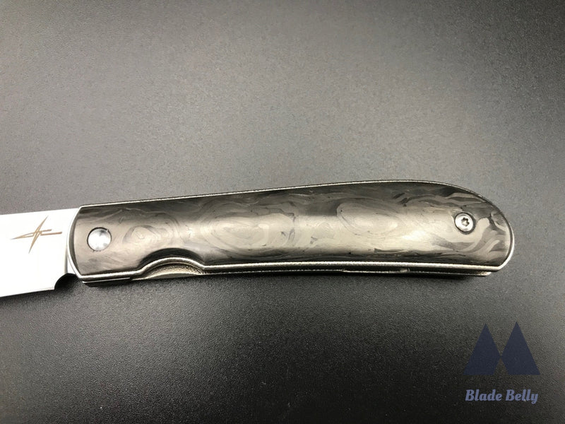 Gareth Bull Trapper - Hand Rub Satin And Carbon Fiber