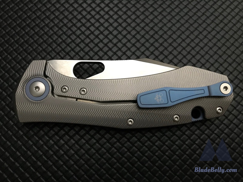 Giantmouse Gm5 - Satin Drop Point Textured Handle