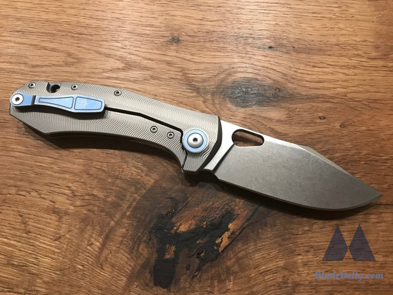 Giantmouse Gm5 - Satin Drop Point Textured Handle