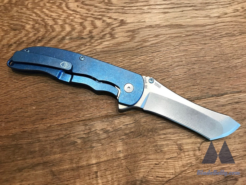 Grimsmo Norseman - Blue Honeycomb Ice Accents