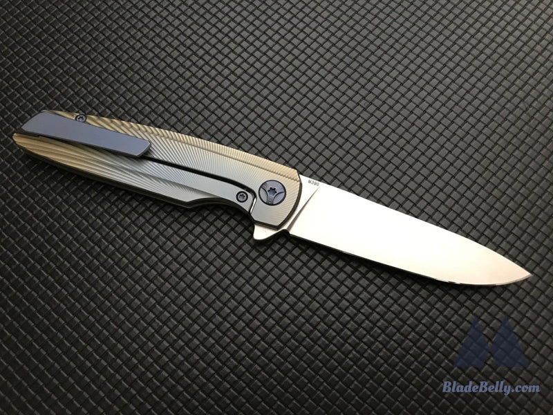 Holt Specter - Stonewashed M390 Three Tone Bent Starburst Handle