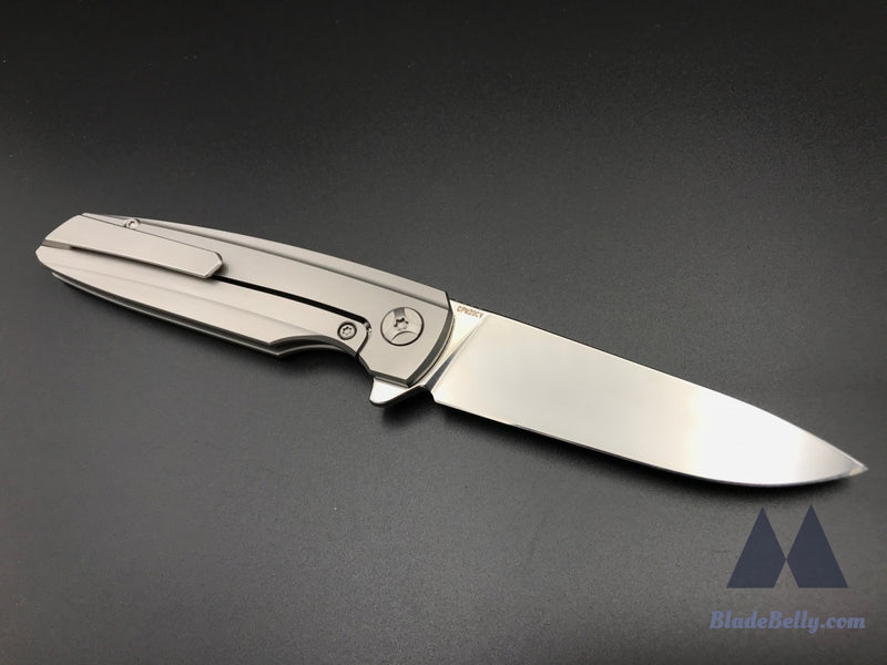 Holt Specter V3 - Cpm20Cv Near Mirror Blade W/ Nude Pinstripe Handle And Stonewashed Hardware