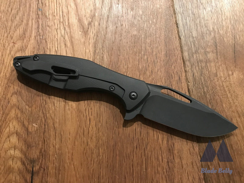 Koenig Arius Blackout - Dlc Drop Point Carbon Fiber Handles And Hardware