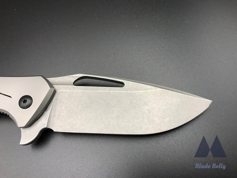 Koenig Arius - Burnished Blade And Carbon Fiber