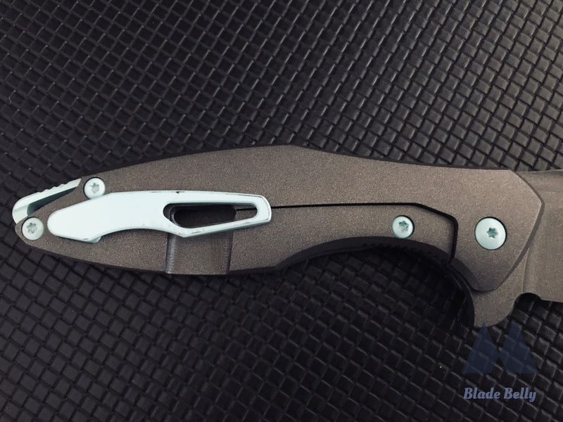 Koenig Arius - Cerakote Drop Point And Tiffany Blue Hardware