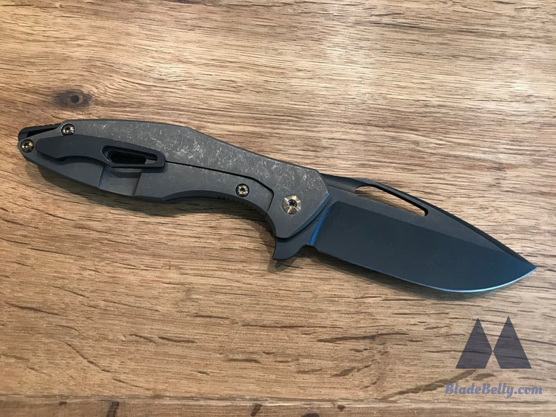 Koenig Arius - Distressed Dlc Bronze Handle