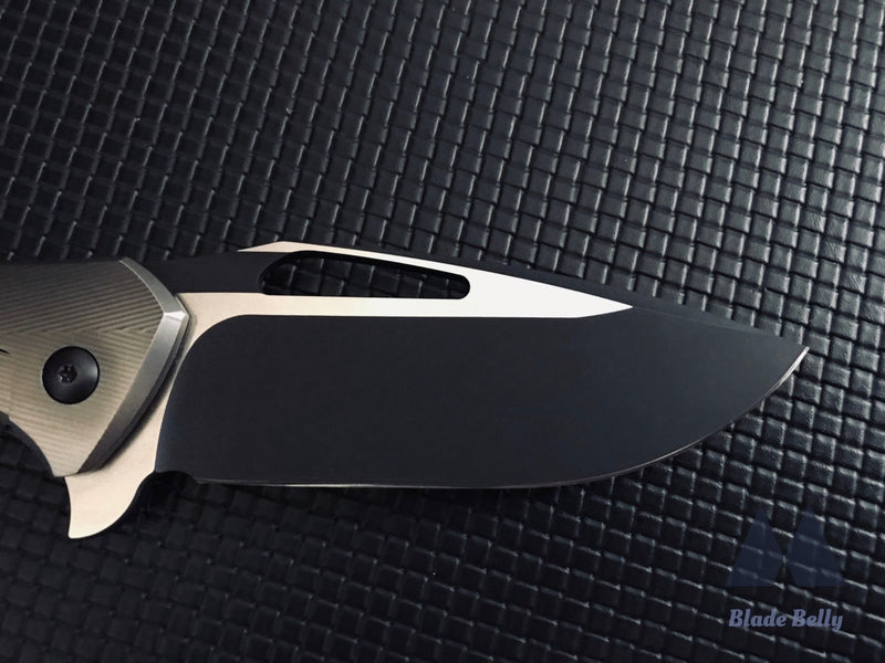 Koenig Arius - Dlc Drop Point With Satin Flats And Textured Ti Handles