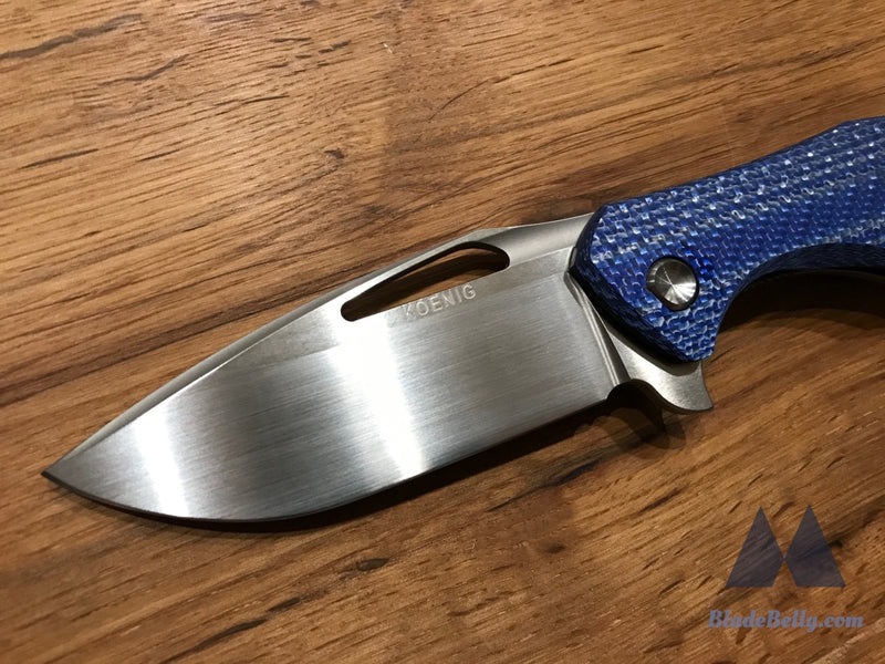 Koenig Arius - Hand Rub Blue Twill Carbon Fiber With Lightening Pockets