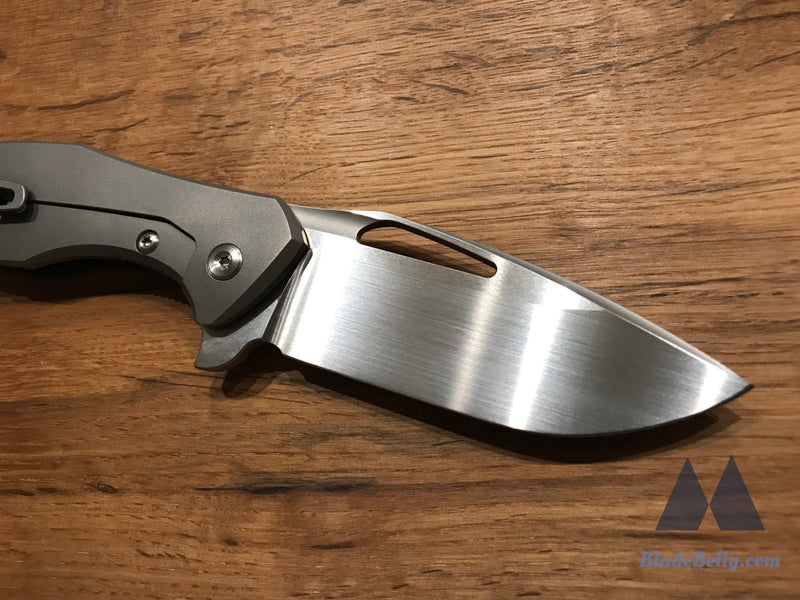 Koenig Arius - Hand Rub Blue Twill Carbon Fiber With Lightening Pockets