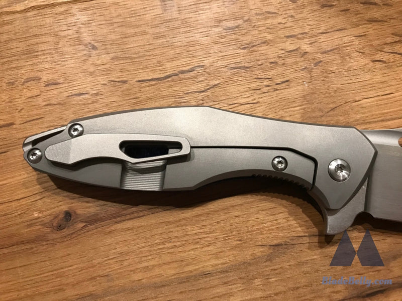 Koenig Arius - Hand Rub Blue Twill Carbon Fiber With Lightening Pockets