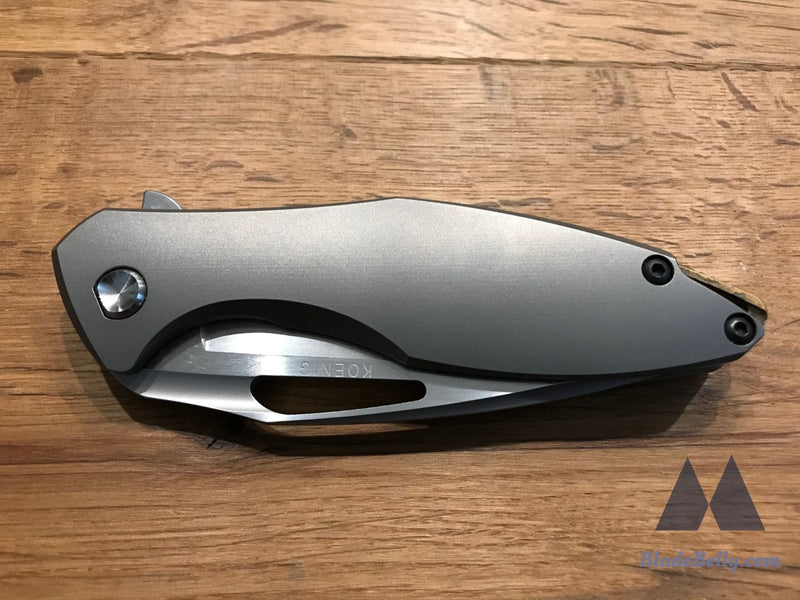 Koenig Arius - Hand Rub With Smooth Titanium Lightening Pockets