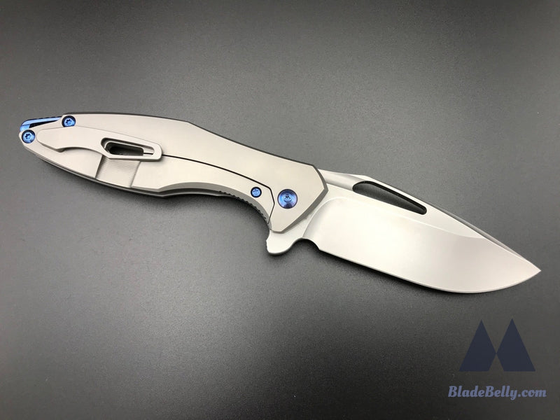 Koenig Arius - M390 Stonewashed With Smooth Ti And Lightening Pockets