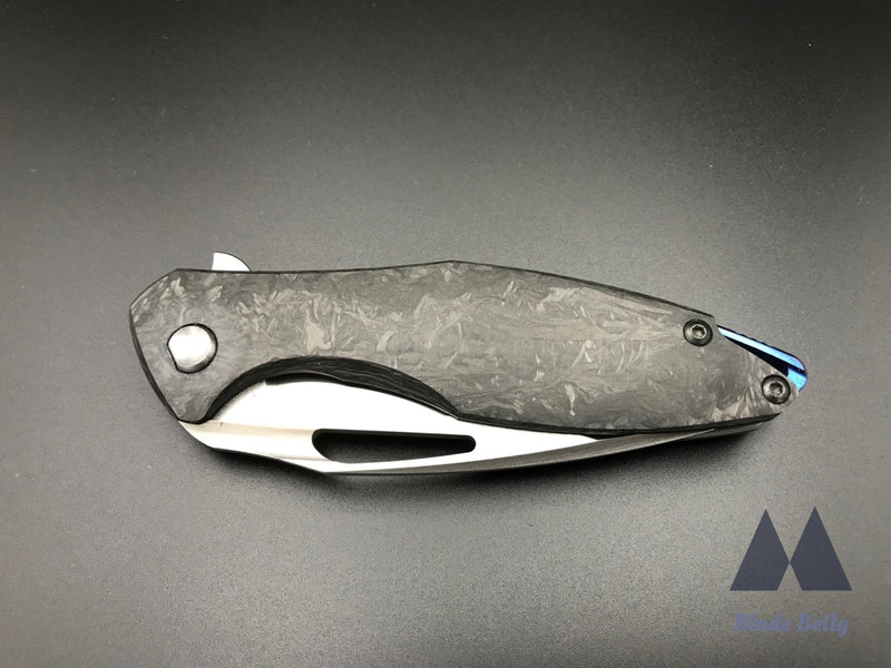 Koenig Arius - Satin Blade W/ Marbled Carbon Fiber Handle