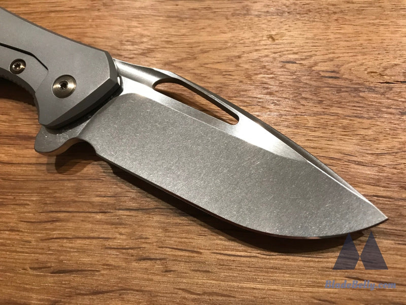 Koenig Arius - Satin Flats Carbon Fiber With Bronze