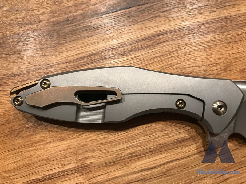 Koenig Arius - Satin Flats Carbon Fiber With Bronze