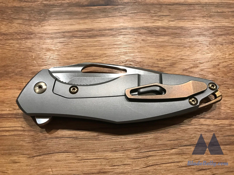 Koenig Arius - Satin Flats Carbon Fiber With Bronze