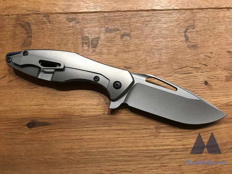 Koenig Arius - Stonewashed Patterned Contoured Ti