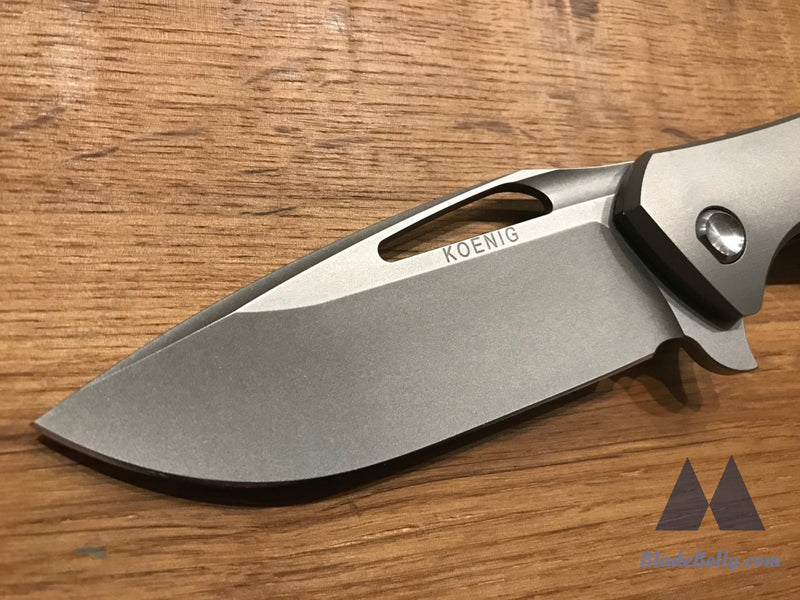 Koenig Arius - Stonewashed Patterned Contoured Ti