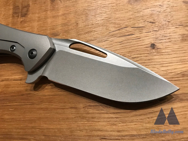 Koenig Arius - Stonewashed Patterned Contoured Ti