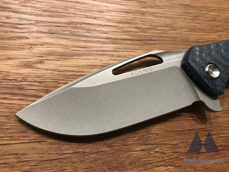 Koenig Arius - Stonewashed With Blue Carbon Fiber