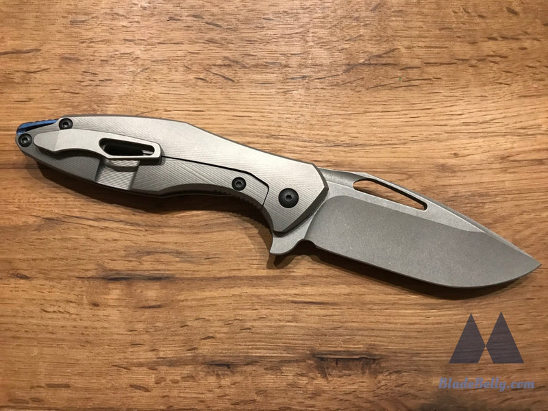 Koenig Arius - Stonewashed With Patterned Contoured Ti