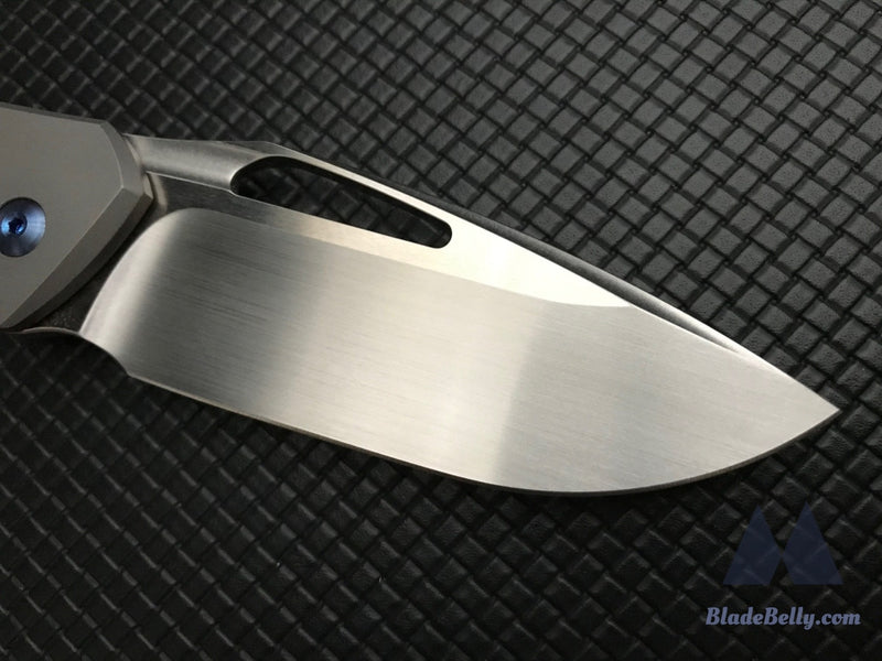 Koenig Arius Style 55 - Flipper Delete Hand Rub Carbon Fiber