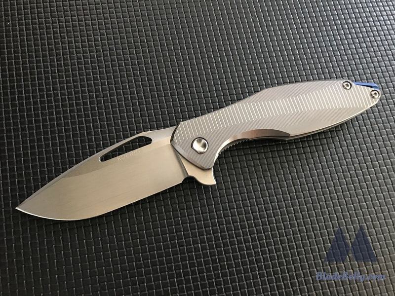 Koenig Arius Style 57 - Hand Rub Lightening Pockets