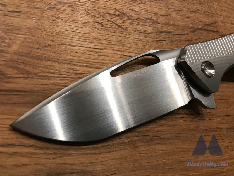 Koenig Arius Style 57 - Hand Rub With Lightening Pockets