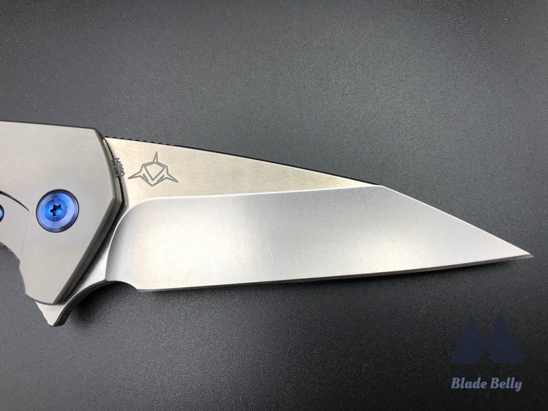 Koenig Mini Goblin - Burnish Blade W/ Polished Flats And Carbon Twill