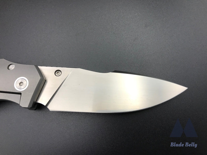 Scout - Satin Harpoon Drop Point And Carbon Fiber