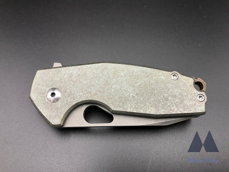 Vox Knives F9 - Stonewash Blade And Tumbled Antique Green Handles