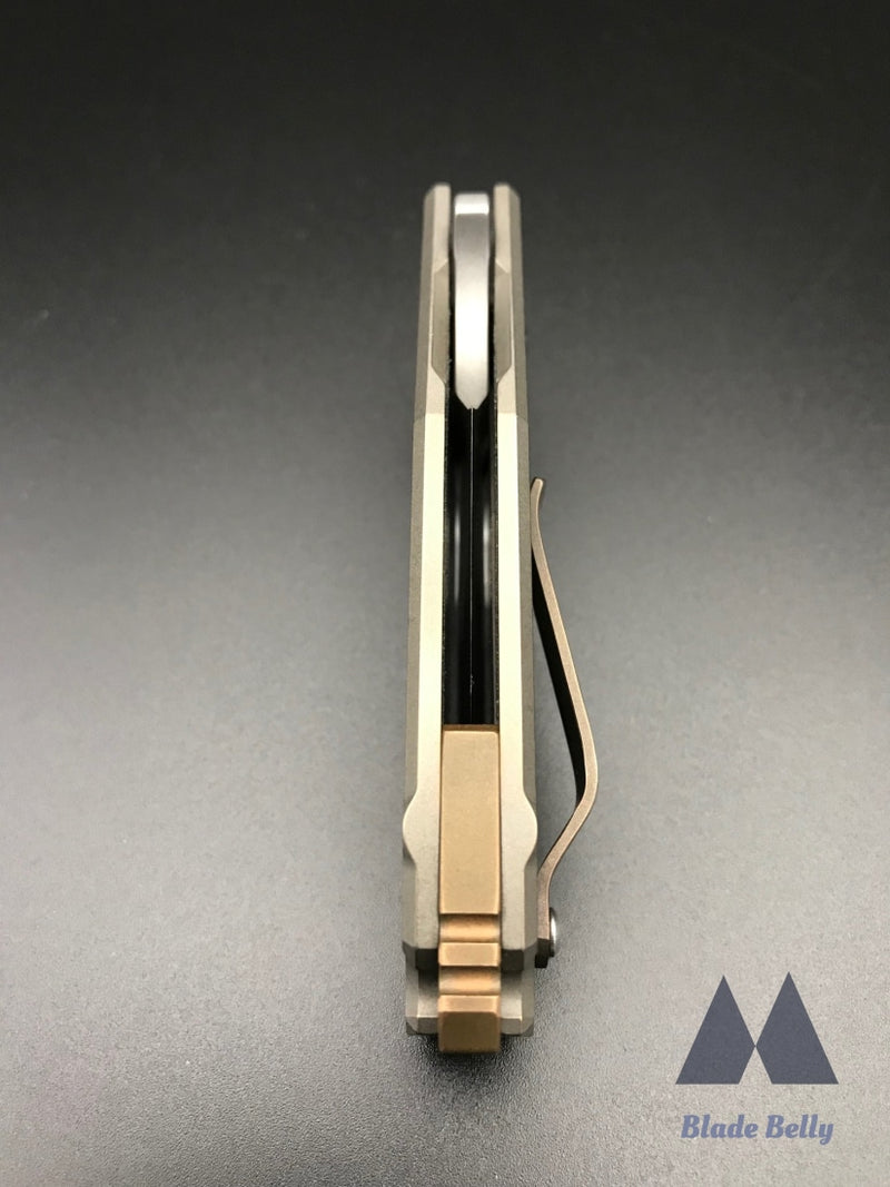 Vox Knives - F9 W/ Bronze Handle